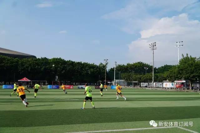 里弗斯：76人阵容有潜力 但需全员牺牲与磨合